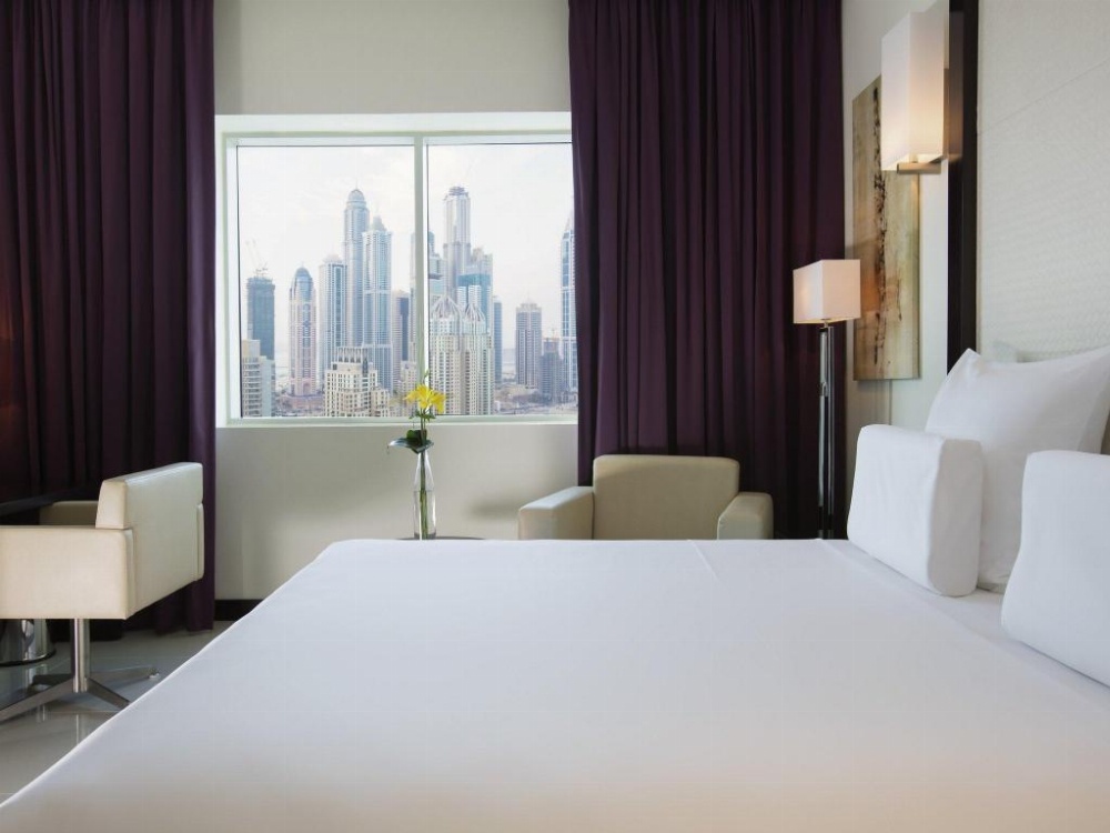 Pullman Dubai Jumeirah Lakes Towers Image 19